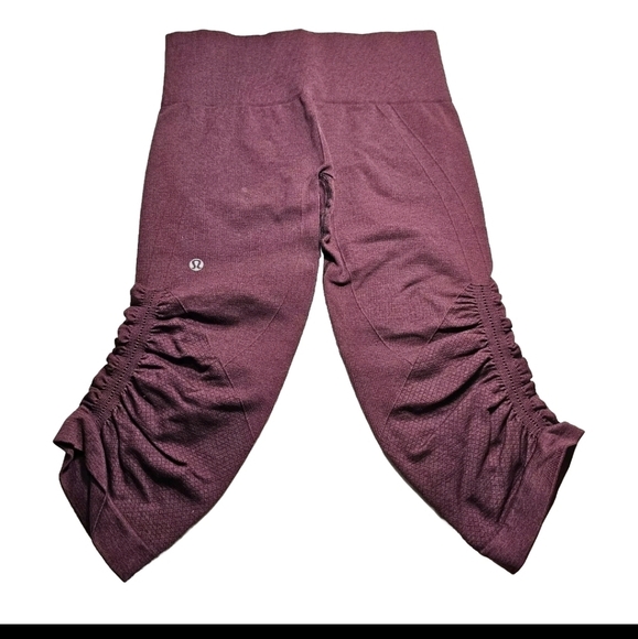 Lululemon Burgundy Ruched Crop Yoga Workout Gym Leggings,  2 -4 Waist 24 - Picture 1 of 7